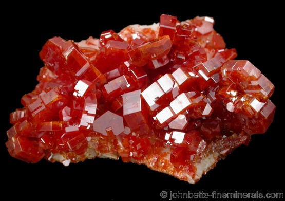 Vanadinite on Barite