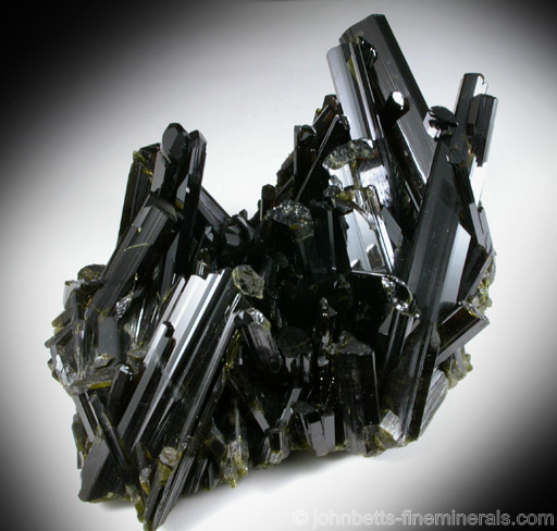 Outstanding Epidote Crystal Cluster
