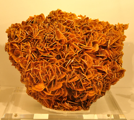 DSC_0204-wulfenite-glove-mine.jpg