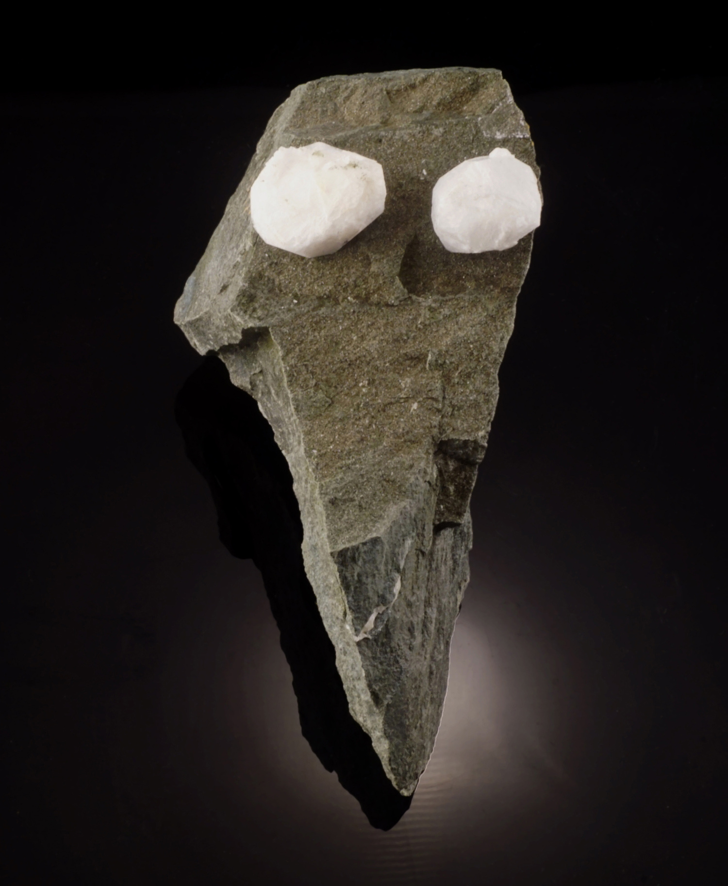 Analcime Alien Eyes from Chimney Rock Quarry, Bound Brook, Somerset Co., New Jersey