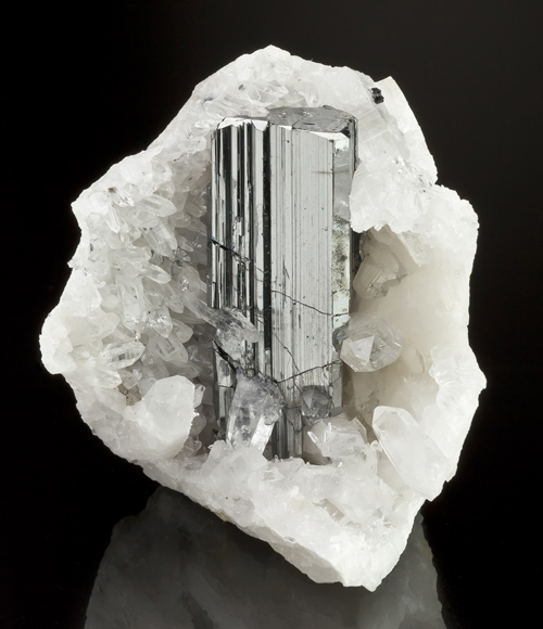 Prismatic Bournonite in Quartz from Yaogangxian Wolfram Mine, Yizhang Co., Hunan Province, China